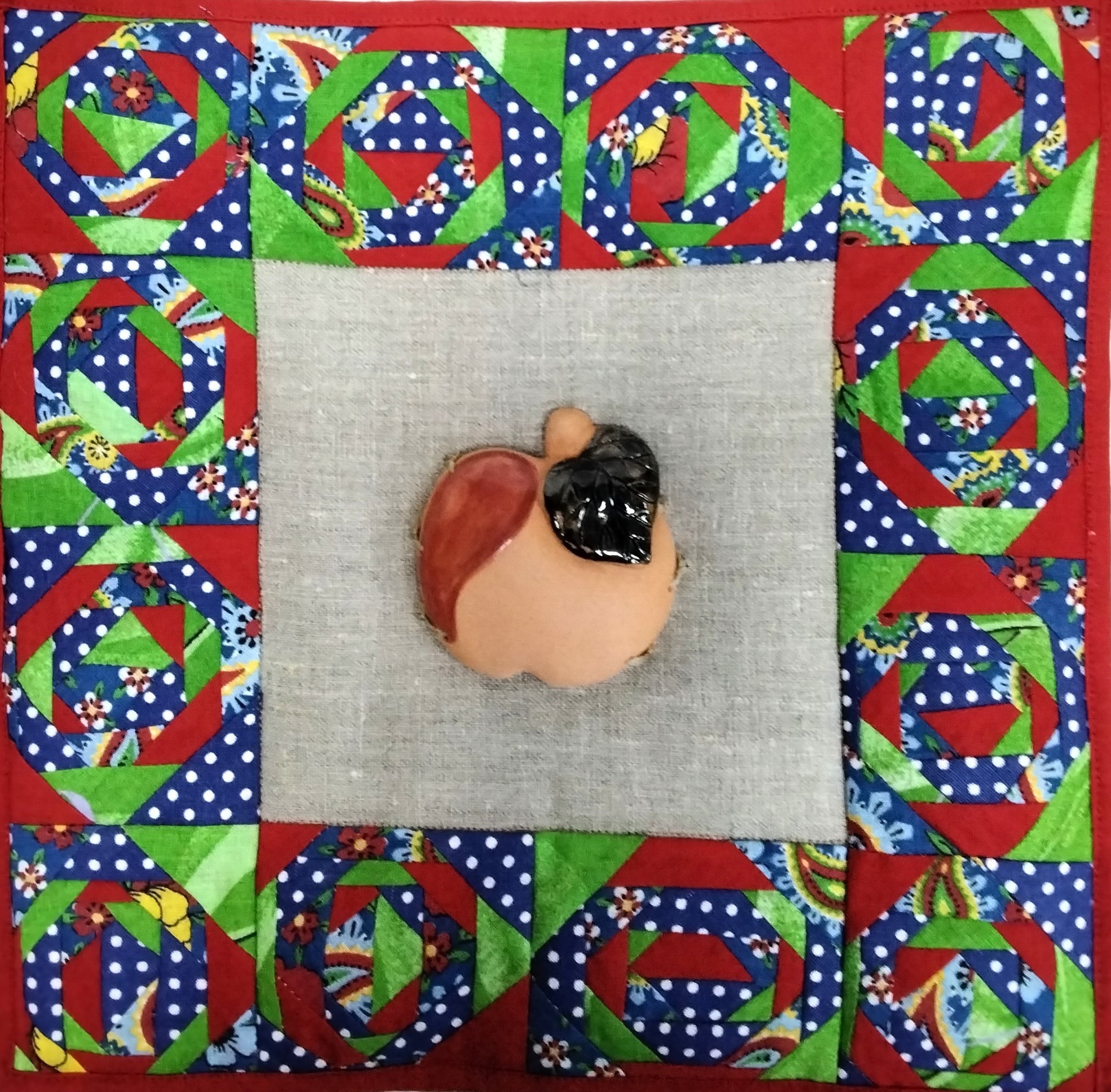 картинка Панно в стиле "Лоскутная мозаика" с керамической полуформой изд 7